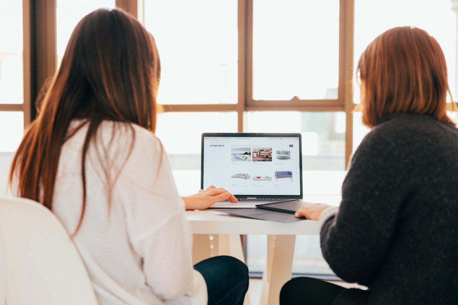 Why Choose Youska Agency for Your Business Needs